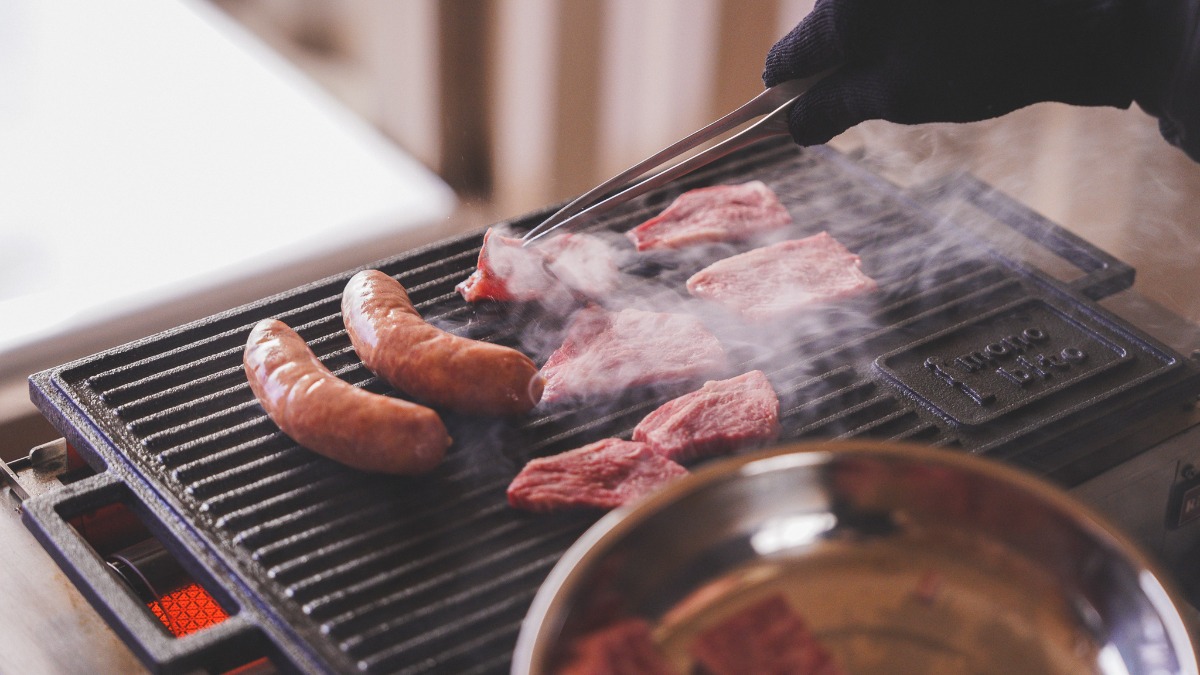鋳物の鉄板「ニクイタ」でのBBQ